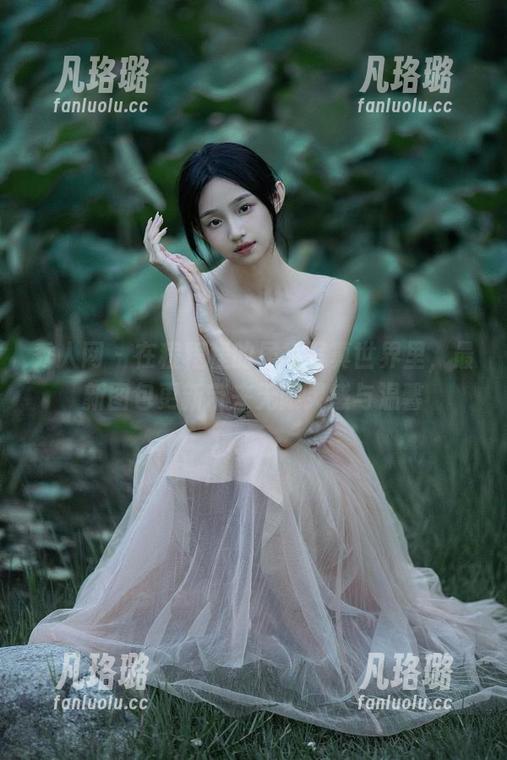 秀人网-程程程 秀人网 - 在程程程的居家写真世界里,最新图包更新带来无限灵感与温馨