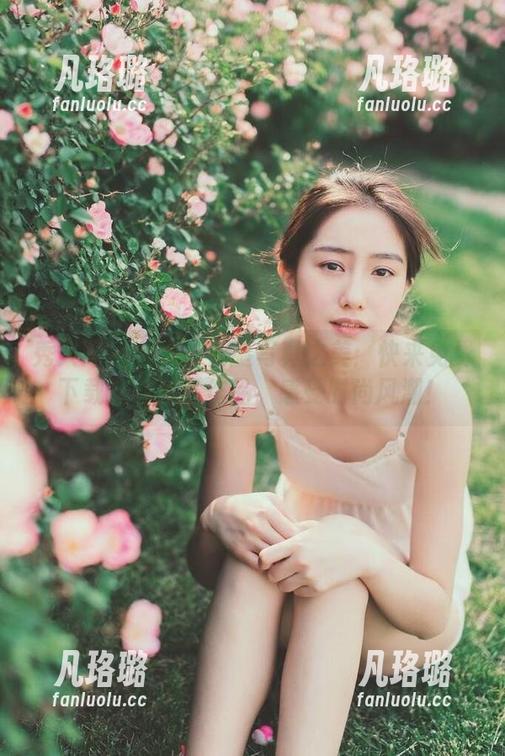 秀人网-金悦汐 秀人网 - 金悦汐长腿写真之美:快来免费下载这些迷人作品,感受时尚风潮!