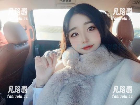 穆零Mu0 在穆零Mu0教室,分享最新写真更新,你绝对想不到的搞笑瞬间!