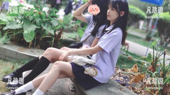 紧急企划 - 小婕婚纱写真精彩分享，高清捕捉每一个动人的眼神与笑容