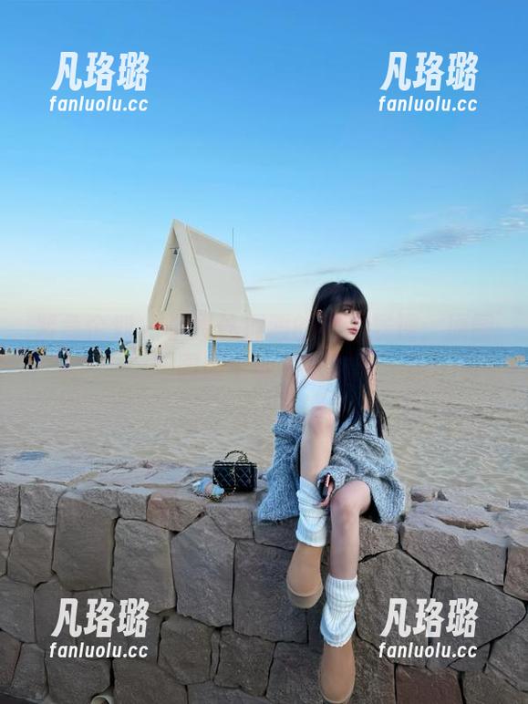 紧急企划 - 小恩体操服的完美展现：原图与图册中的动人时刻