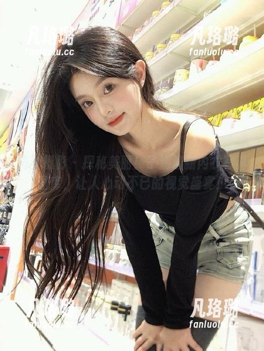 绮梦摄影 - 探秘美丽！子涵最新内衣写真图库，让人心动不已的视觉盛宴！
