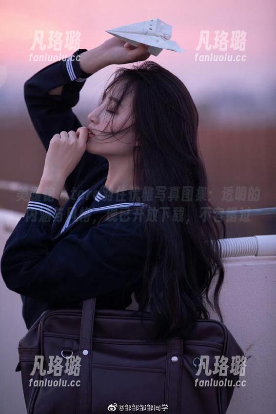 美媛馆 - toro羽住优雅写真图集：透明的内涵与风格，现已开放下载，不容错过