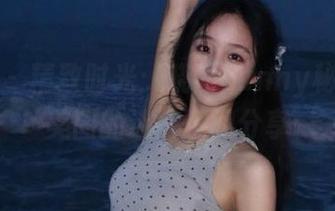 美媛馆 – 精致时光：晓茜sunny秘书私拍美图的迷人瞬间分享