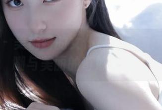 美媛馆 – 美桃酱的女仆私房美图：一场自嘲与美丽的奇妙碰撞！