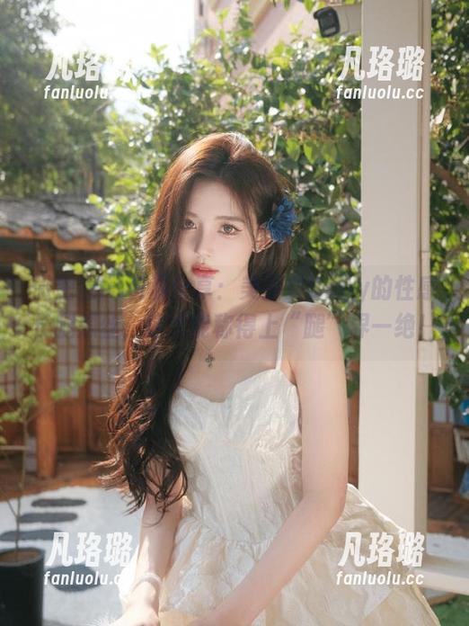 美邵女Baby 微密圈 - 资源分享:美邵女Baby的性感长腿黑丝,这才能称得上“腿”界一绝!