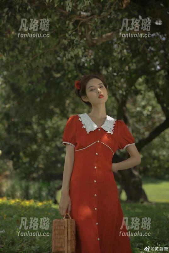 肉扣热热子秀出自我，高清写真集《恰巴耶夫礼服》不容错过