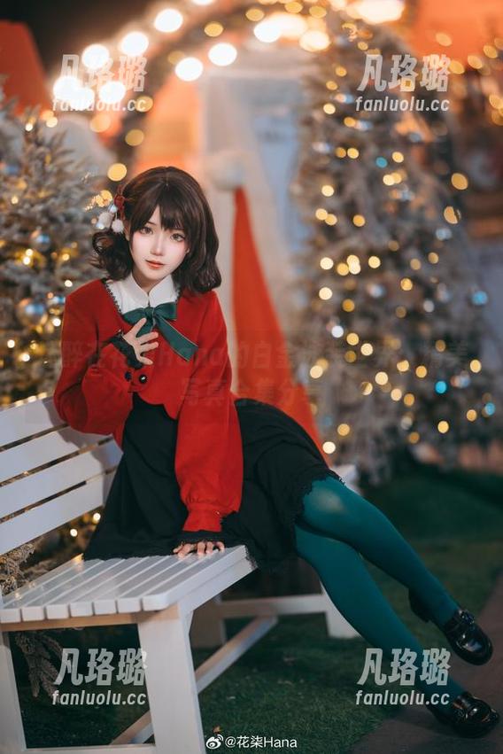 迷醉在花柒Hana的白金泳装世界：精美写真合集分享