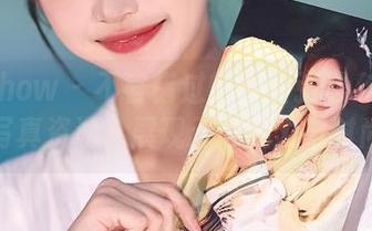 花漾show – 不容错过的最新张思允Nice短裙写真资源,展现无限魅力与时尚感!