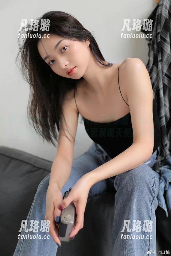 花漾show-张思允Nice 花漾show - 张思允Nice带你踏入无圣光的奇妙旅程,惊艳套图展现天使的灵魂