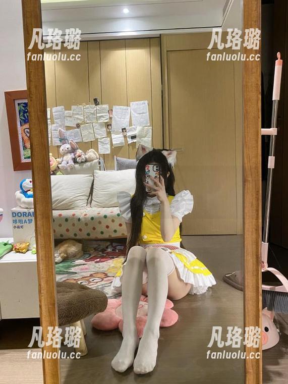 花漾show-梦心月 花漾show - 梦心月的万圣节写真之旅:让每张照片都充满惊喜