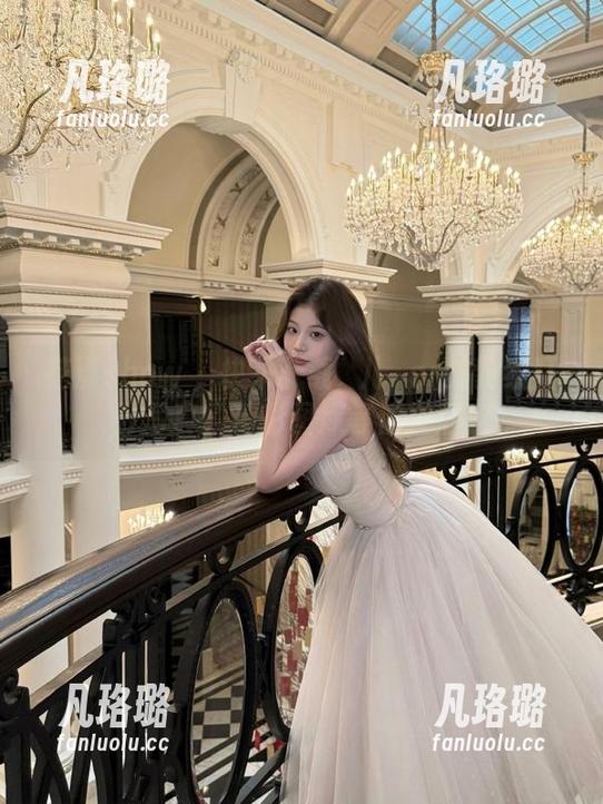 花漾show-玥儿玥er 花漾show - 快来下载玥儿玥er的豹纹狂野写真,精彩图库等你发掘!