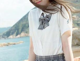 蓝小沂KiKi的自嘲私房图片：爱恋无的日子也能如此美丽