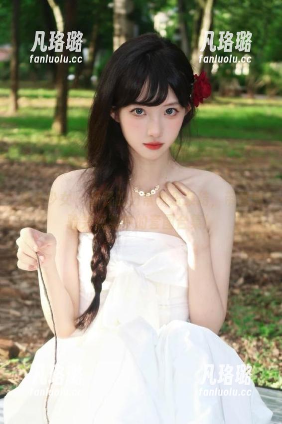 觅芙少女 - 仔仔的日常欢乐集结，带你体验笑点集中的套图合集！