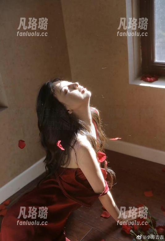 语画界-言沫 语画界 - 言沫女孩自拍秀:揭秘那些不可思议的作品资源传奇