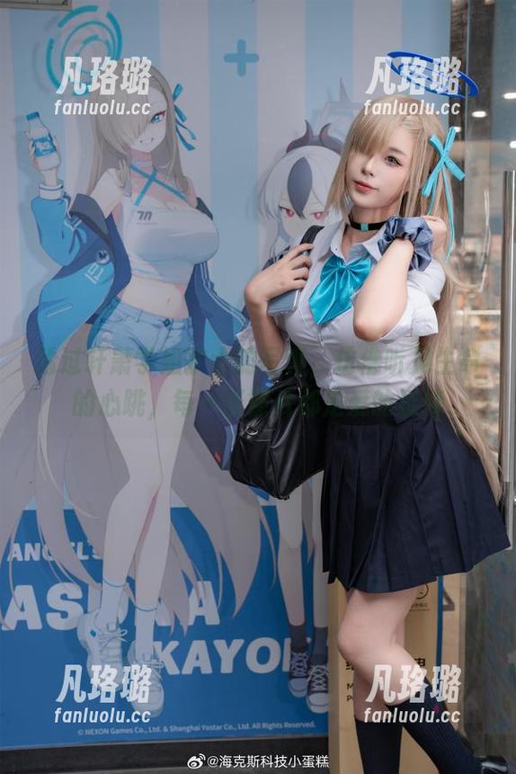 透过轩萧学姐护士的写真，仿佛听见生命的心跳，每一张照片都是爱的延续