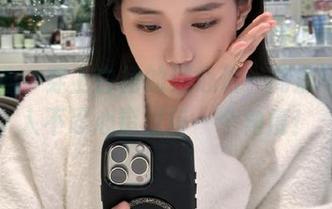 轰趴猫 – 穿上白裙的温心怡，高清写真让人不忍心错过每一个角度！