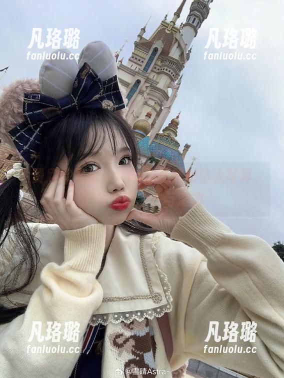 免费欣赏雪晴Astra双马尾的动人写真，图片传递个性与活力