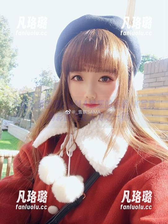在线欣赏雪琪SAMA魅惑的透明JK写真，精彩图片让人为之一振
