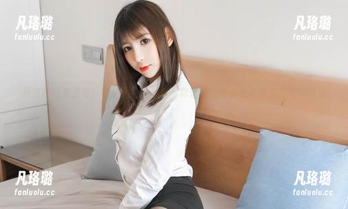 最新作品集发布，雯粥粥的万圣节写真让你领略创意与惊悚的完美结合！