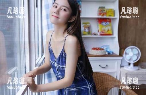 风之领域：长发黑丝学妹高清合集，感受她的风情万种