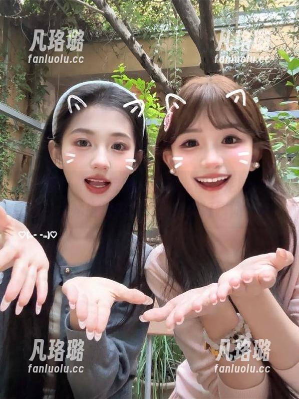 黑饱宝 微密圈 - 黑饱宝的私人秘书图片定制,揭示她生活中的每一个美好瞬间